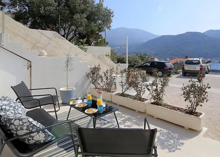 Studio Apartman Karlita